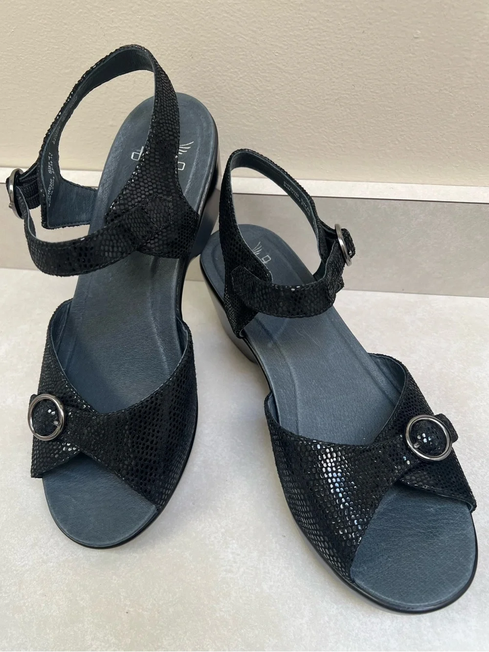 Dansko Dillon June Black Lizard Style Leather Slingback Open-Toe Sandals Sz 41